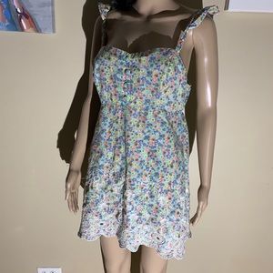 Want & Need Size XL Mini Floral Ruffle Eyelet